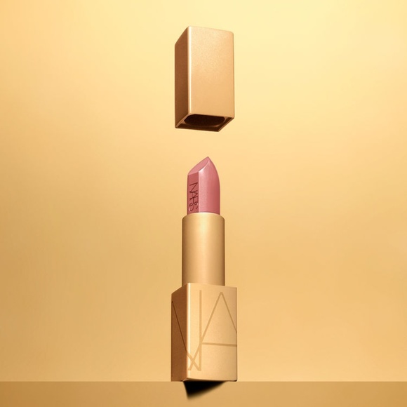 🎉HOST PICK🎉 BNIB Holiday Nars Audacious Lipstick - Picture 4 of 8